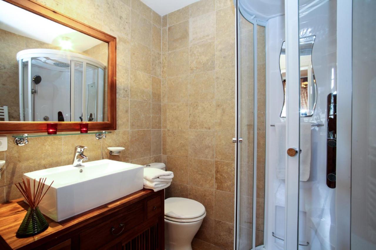 In Sarlat Luxury Rentals, Medieval Center - Maison Fenelon Εξωτερικό φωτογραφία